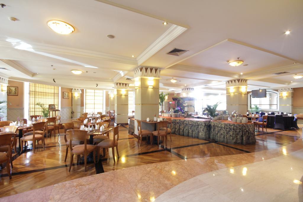 Hotel Maharadja Jakarta Exterior photo